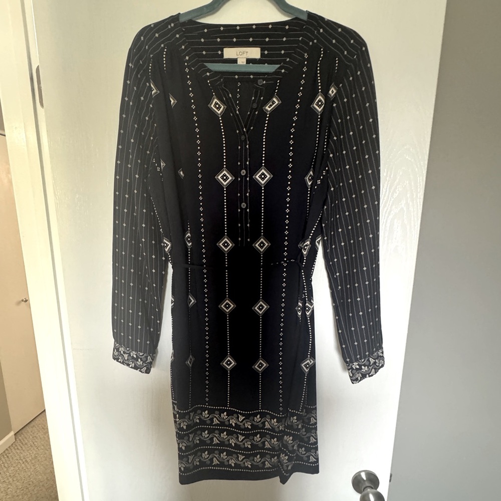 LOFT NAVY and CREAM Geometric Long Sleeve Dress